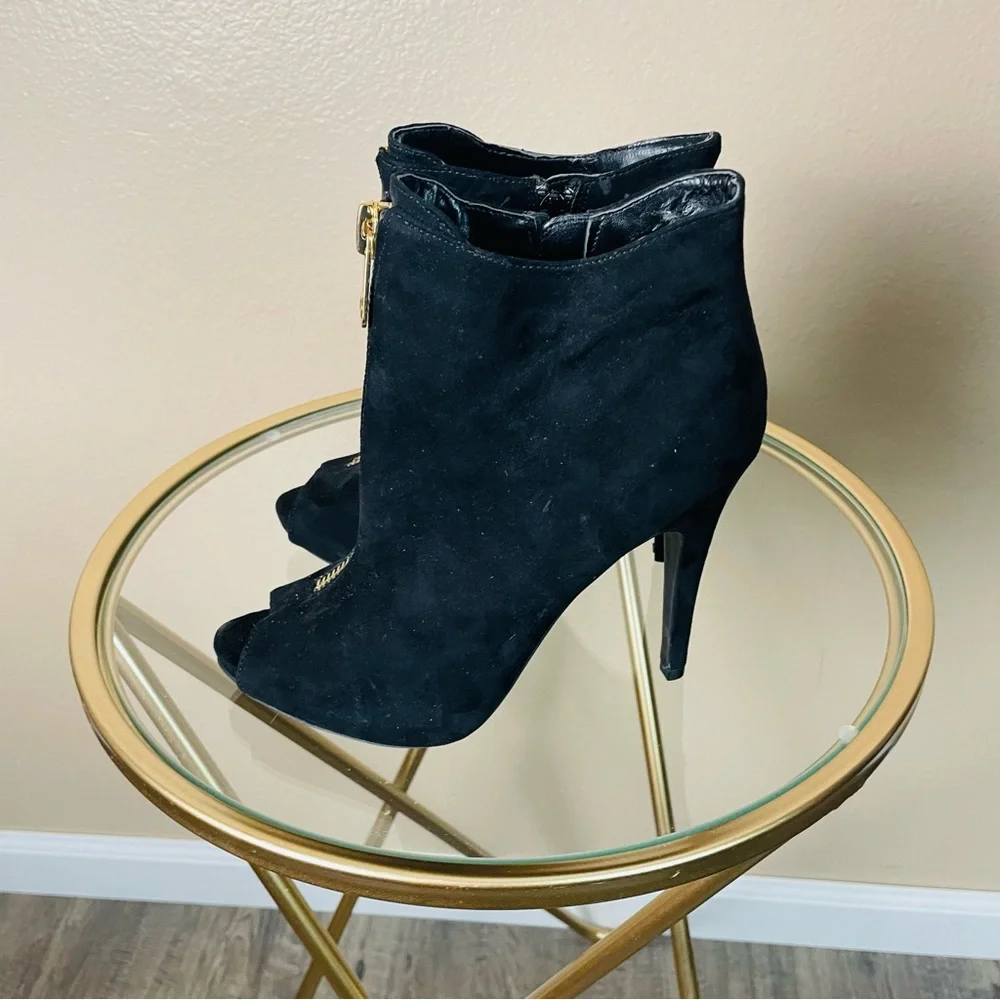 Guess Black Suede High Heels Peep Toe 4 Inch Zip Up Open Toe Heels 8 M New - Picture 6 of 10